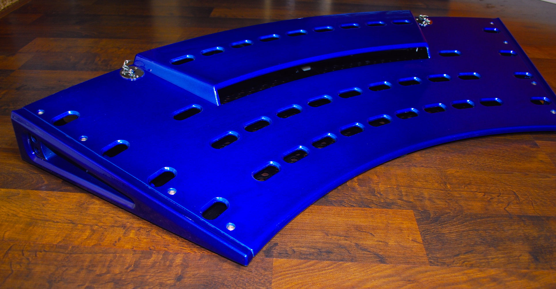 Fastback GT Pedalboard in Metallic Blue